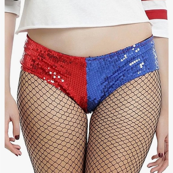 NEW Harley Quinn Suicide Squad Hot Pants Halloween Costume- New with Tags - Picture 1 of 2